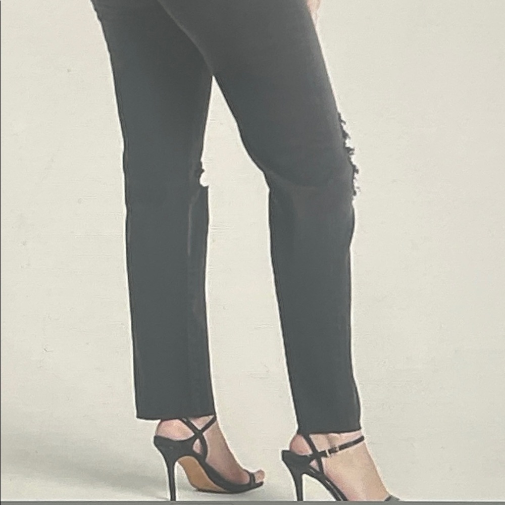 Express Black Straight Leg Distressed Jeans Size 8 - Picture 4 of 11